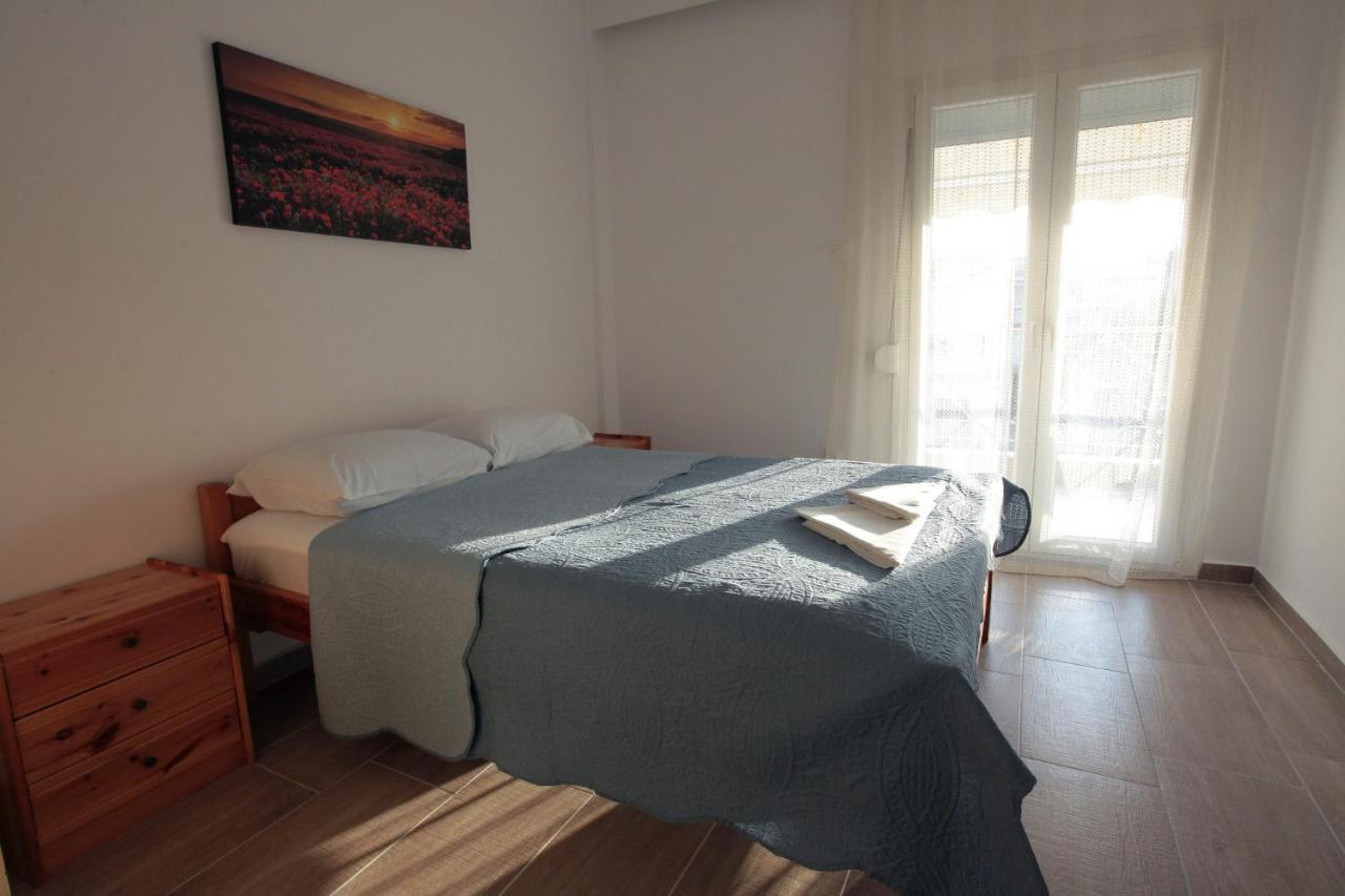 Apartment Chrisandro Nea Kallikrateia Luaran gambar